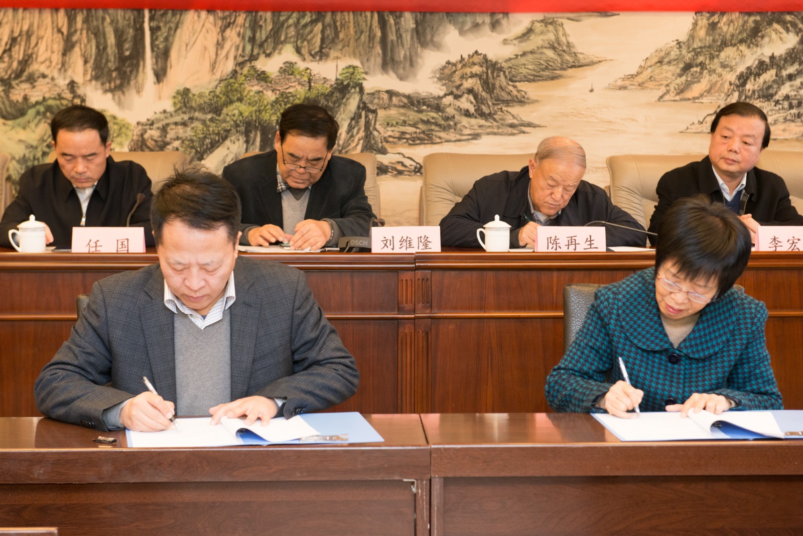 2025新澳门2025免费原料网
