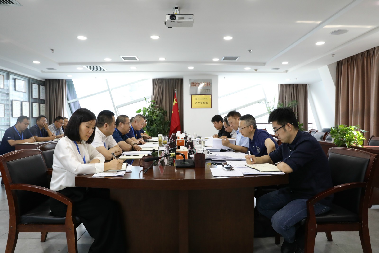 2025新澳门2025免费原料网