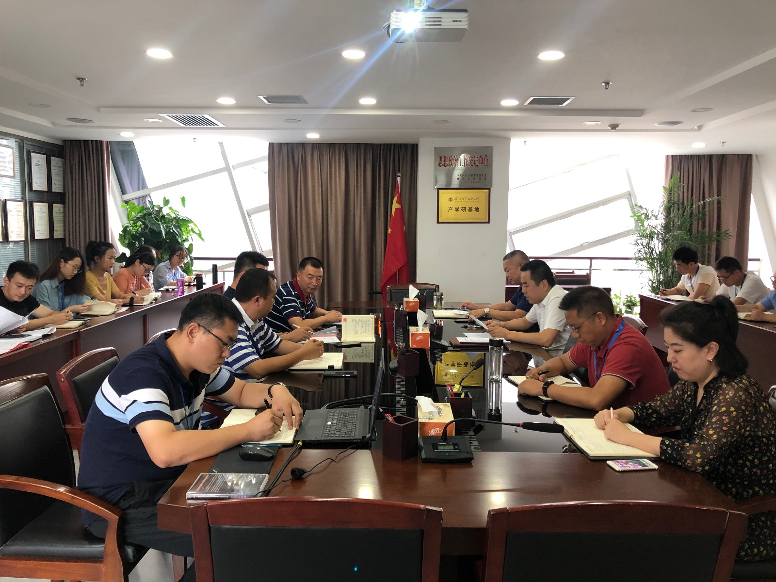 2025新澳门2025免费原料网