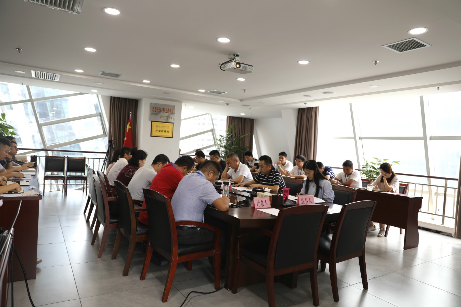 2025新澳门2025免费原料网