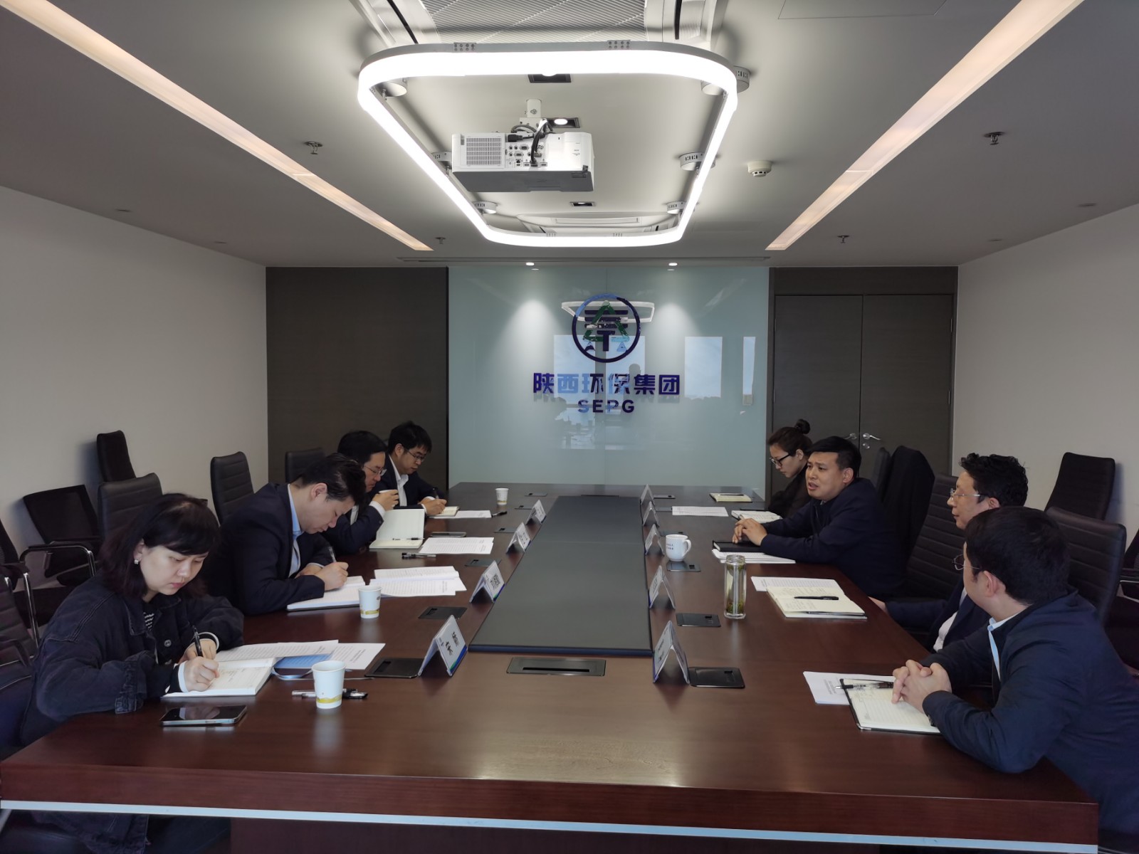 2025新澳门2025免费原料网