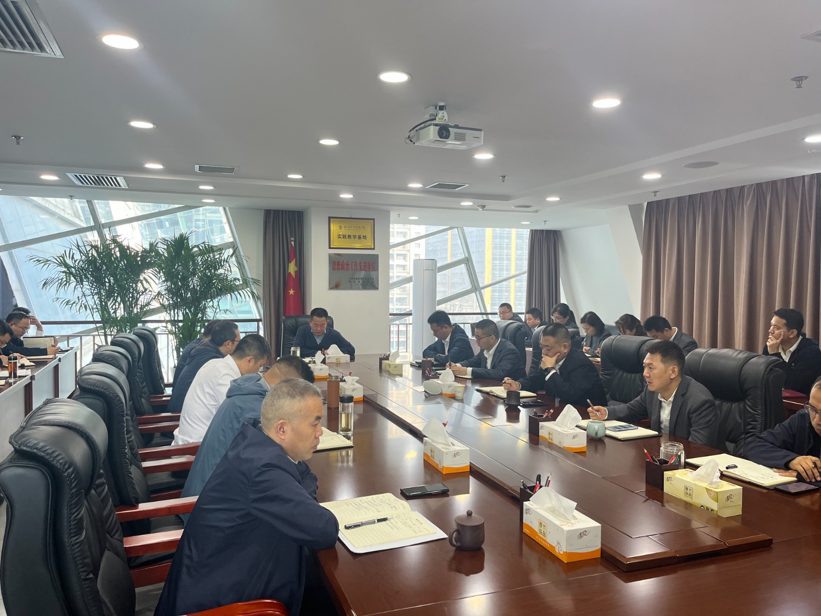 2025新澳门2025免费原料网